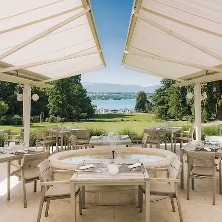 Résidence Parc Des Eaux Vives Hotel 4*