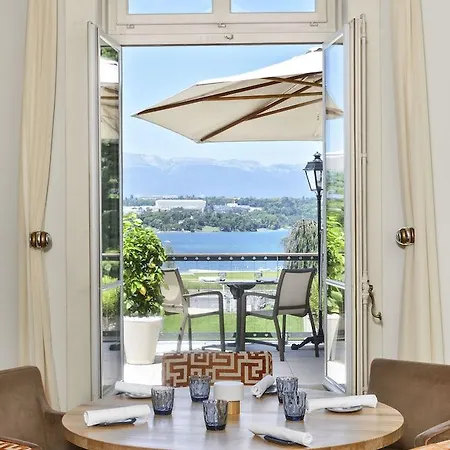 Hotel Parc Des Eaux Vives 4*