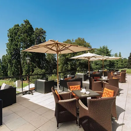 Hotel Parc Des Eaux Vives
