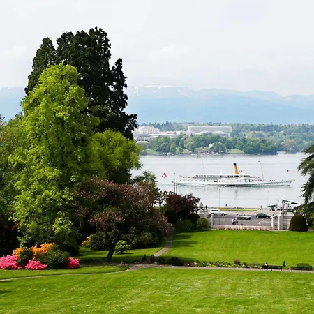 Hotel Parc Des Eaux Vives 4*